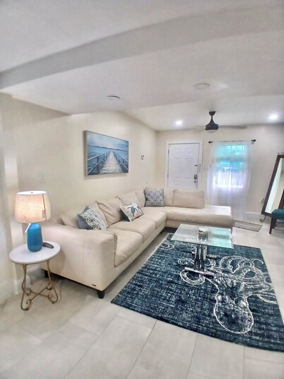 1bd/1ba townhome w/ PRIVATE DOCK & KAYAKS