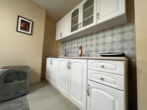 Oven, stovetop