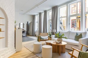 Nicht klassifiziertes Bild, 2 von 21, Schaltfläche