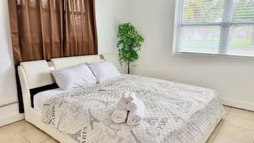 1 bedroom, iron/ironing board, free WiFi, bed sheets