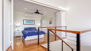 3 bedrooms, iron/ironing board, internet