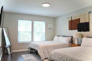 4 habitaciones, tabla de planchar con plancha y wifi gratis 