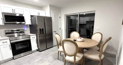 Newly renovated cozy 2 bedroom 2 bath home