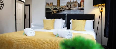 Silitysrauta/-lauta, Wi-Fi, vuodevaatteet