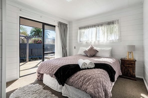 2 bedrooms, WiFi, bed sheets