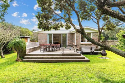 Taotahi Hideaway - Ruakaka Waterfront
