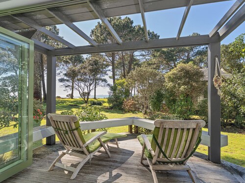 Pine Haven - Matarangi Holiday Home
