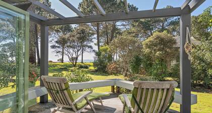 Pine Haven - Matarangi Holiday Home