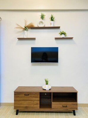 Interior - Modern Studio Retreat at One Madison Tower, Iloilo City (Iloilo City)