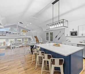 Private kitchen - Grand Glaize Views Hot Tub Dock Firepit (Osage Beach)