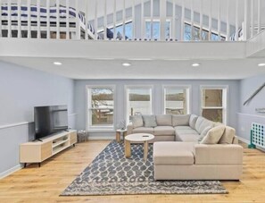 Living area - Grand Glaize Views Hot Tub Dock Firepit (Osage Beach)