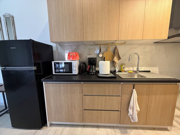 Microwave, stovetop