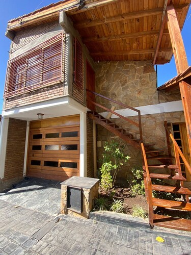 Apartment in Mendoza with PARKING, Wi-Fi and Outstanding Service