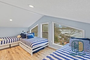 3 slaapkamers, een strijkplank/strijkijzer, wifi, beddengoed