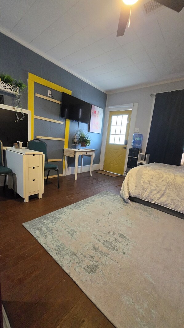 1 室のベッドルーム、WiFi、ベッドシーツ