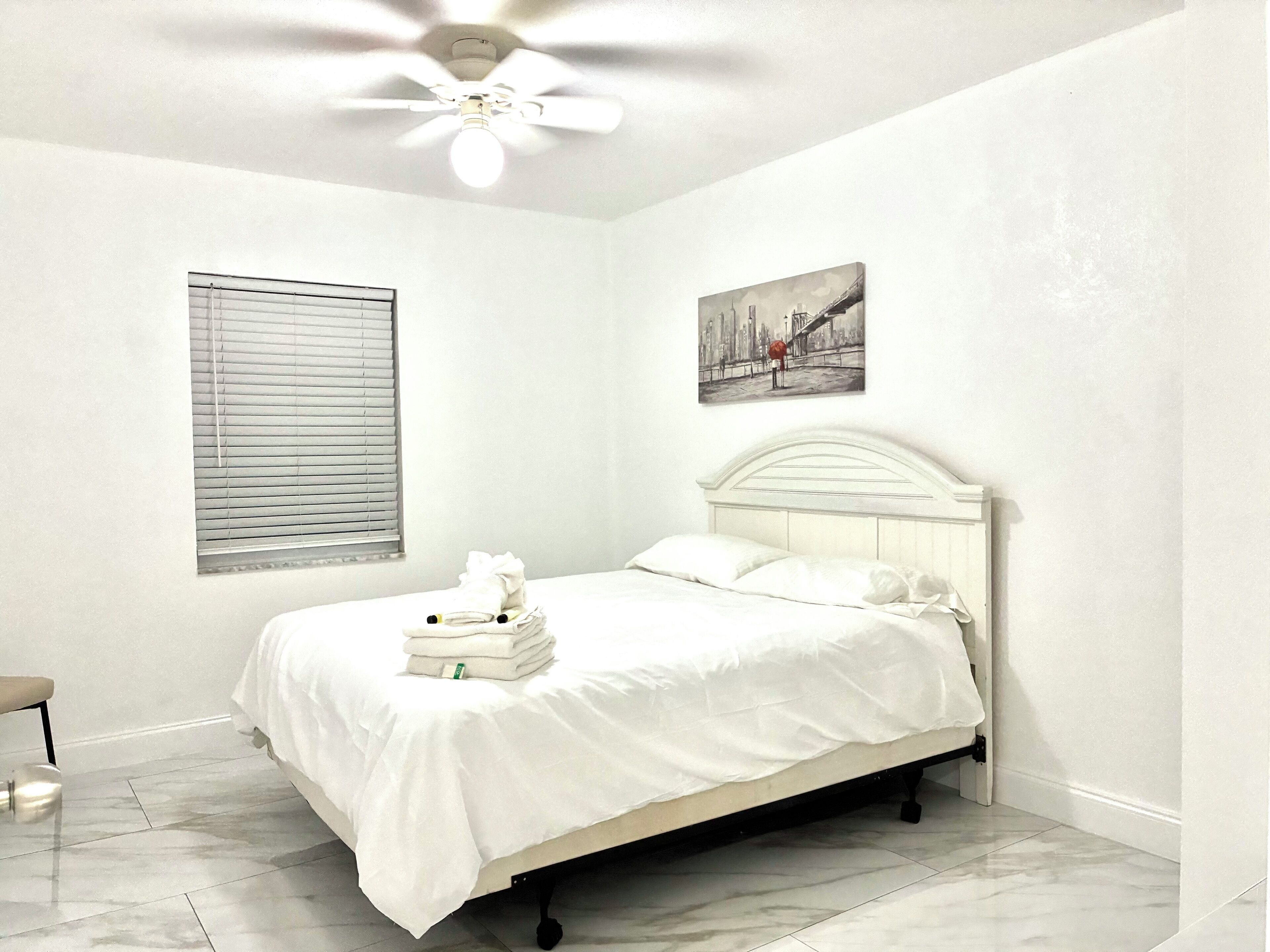 2 間睡房、熨斗/熨衫板、Wi-Fi、床單