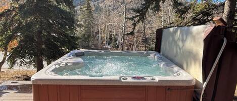 Bain à remous extérieur