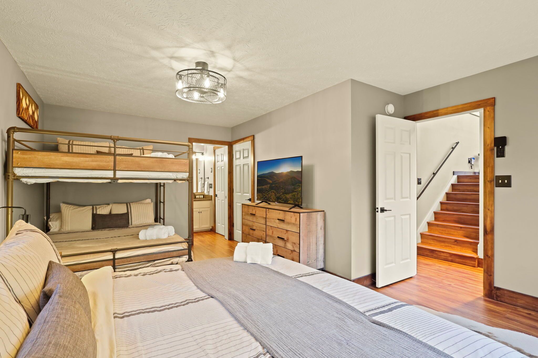 4 slaapkamers, internet, beddengoed