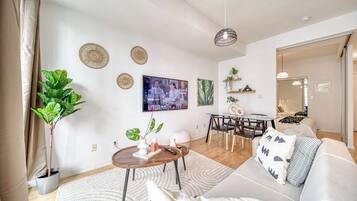 Junior Condo, Balcony, City View