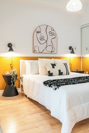 Apartamento junior, balcón, vistas a la ciudad | Cortinas opacas, tabla de planchar con plancha, wifi gratis