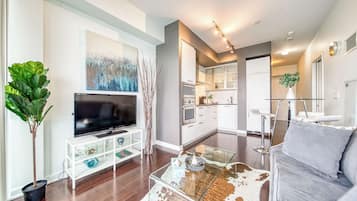 Cortinas blackout, tabla de planchar con plancha y wifi gratis