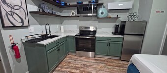 Charming 1-bedroom cabin in welcoming Florence with AC and heating