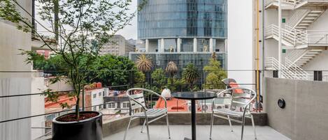 Exclusive Apartment | Balcony