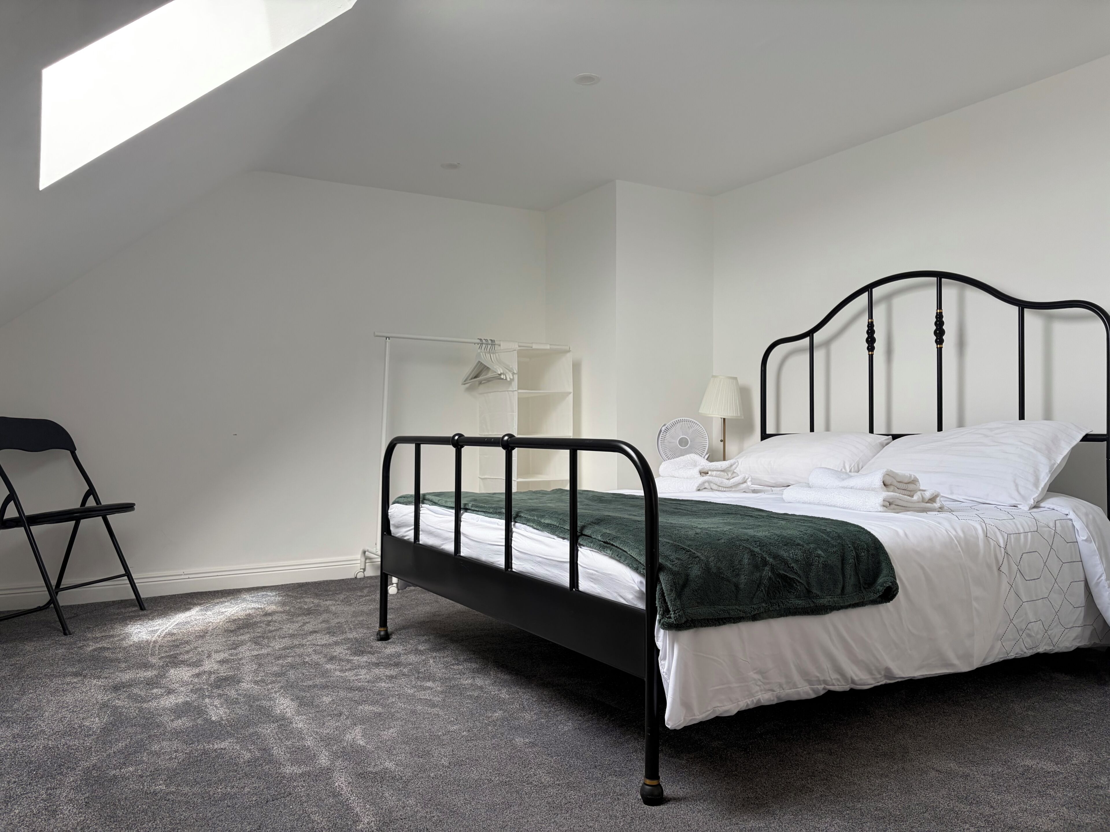 3 bedrooms, iron/ironing board, free WiFi, bed sheets
