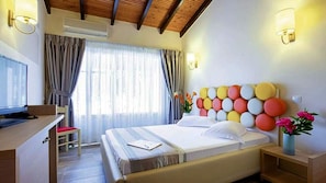 Standard Double or Twin Room | In-room safe, soundproofing, free WiFi