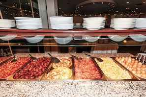 Free daily buffet breakfast