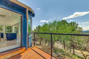 Terrace/patio - Luxe Ruidoso Retreat | Hot Tub & Scenic Views (Ruidoso)