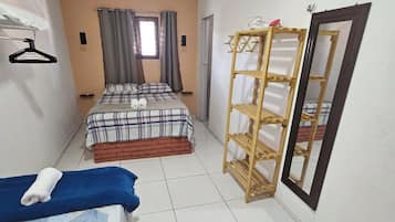 1 quarto, ferros/tábuas de passar roupa, Wi-Fi, roupa de cama