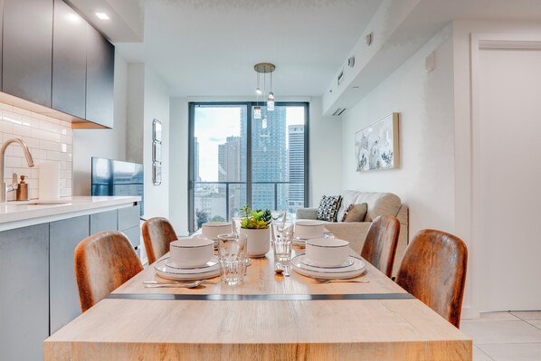 In-room dining - Miami Downtown Vacation Suites (Miami)