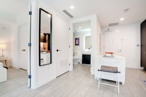 City-Apartment, Balkon, Stadtblick | Wohnbereich