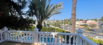 A Magical Stay Awaits - Comfort, Flavour & Charm at Aladdin B&B