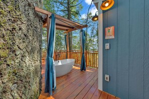 Property grounds - Yurt On Top - Swim, Hike, Glamp (Los Gatos)