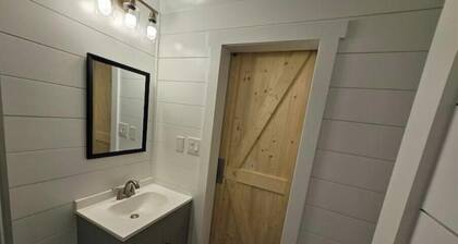 Walk to the Beach in a Minute Sleeps 10/ Parking for 8