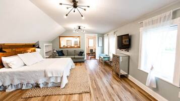 6 bedrooms, WiFi, bed sheets