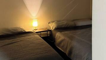 2 slaapkamers, een strijkplank/strijkijzer, wifi, beddengoed