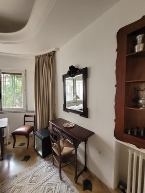 Deluxe Double Room, Balcony, Garden View | Laptop workspace, free WiFi