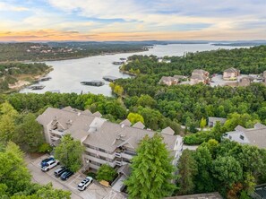 Exterior - Awesome Lake Views~Silver Dollar City 1.5 miles (Branson)