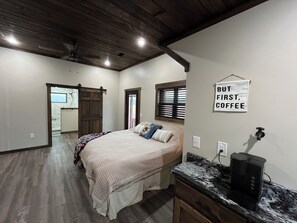 6 Schlafzimmer, Bügeleisen/Bügelbrett, WLAN, Bettwäsche