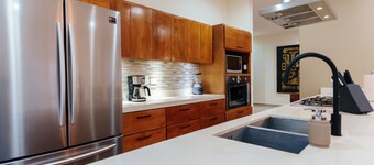 CASA CORAL (Steps from the beach and 5mnts from the boardwalk)