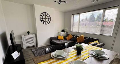 Home In Northampton | Contractors Welcome