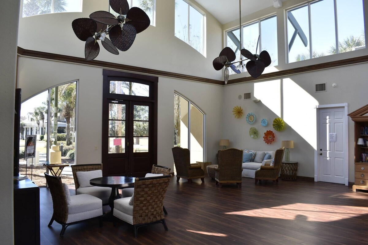 Photo 48 of Dreamy Destin Stay: Golf Cart + Resort Amenities