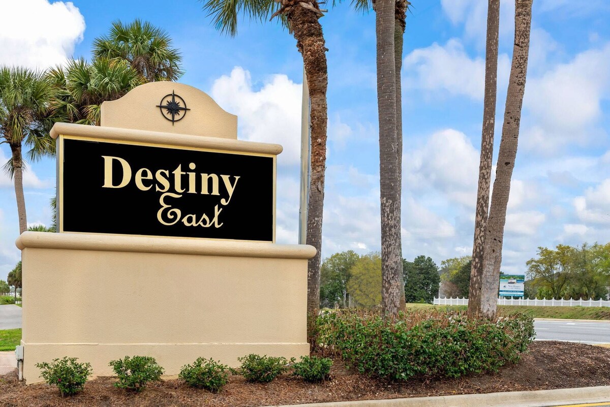 Photo 49 of Dreamy Destin Stay: Golf Cart + Resort Amenities