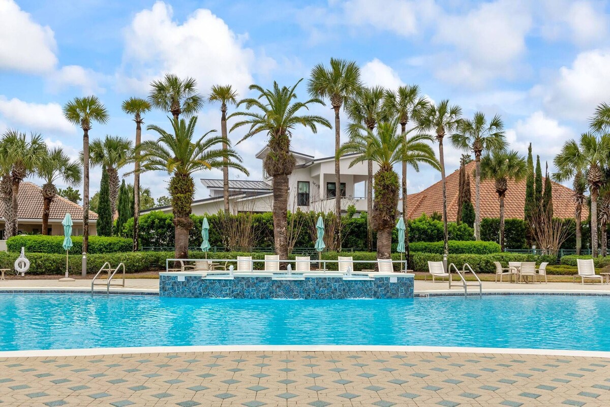 Photo 41 of Dreamy Destin Stay: Golf Cart + Resort Amenities