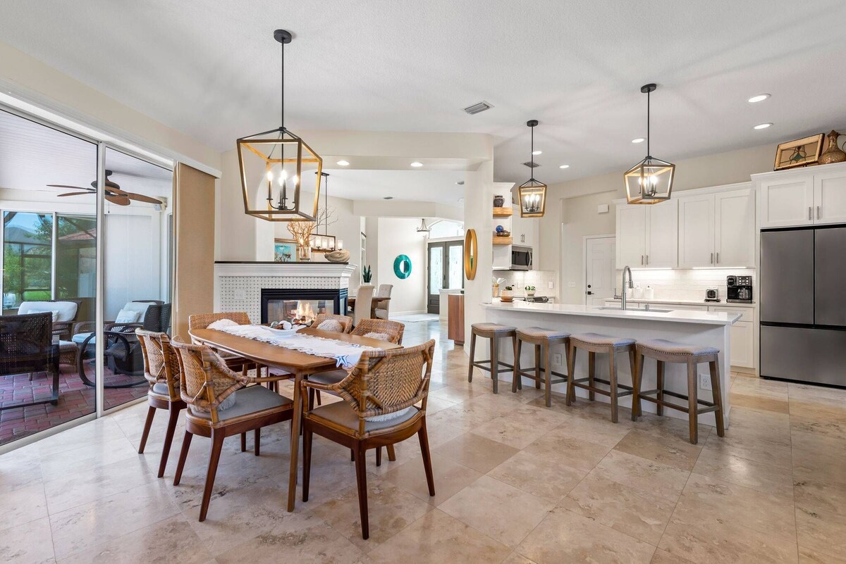 Photo 36 of Dreamy Destin Stay: Golf Cart + Resort Amenities