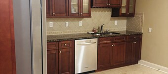 Spacious Private Basement Apartment in Upscale Gated Community
