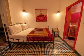 1 bedroom, WiFi, bed sheets - Charming Room at riad in phenomenal Fès (Fès)